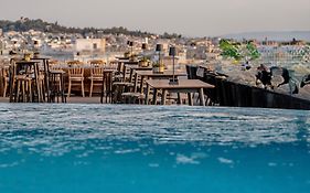 Candia Hotel